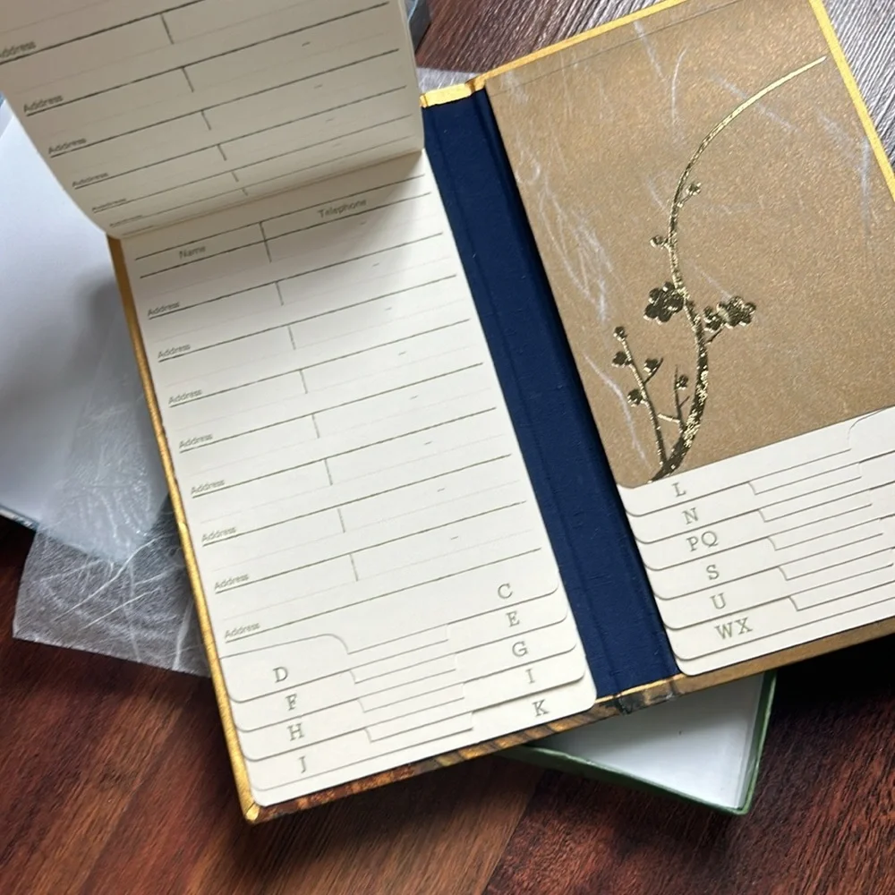 Address book with beautiful Japanese artistry